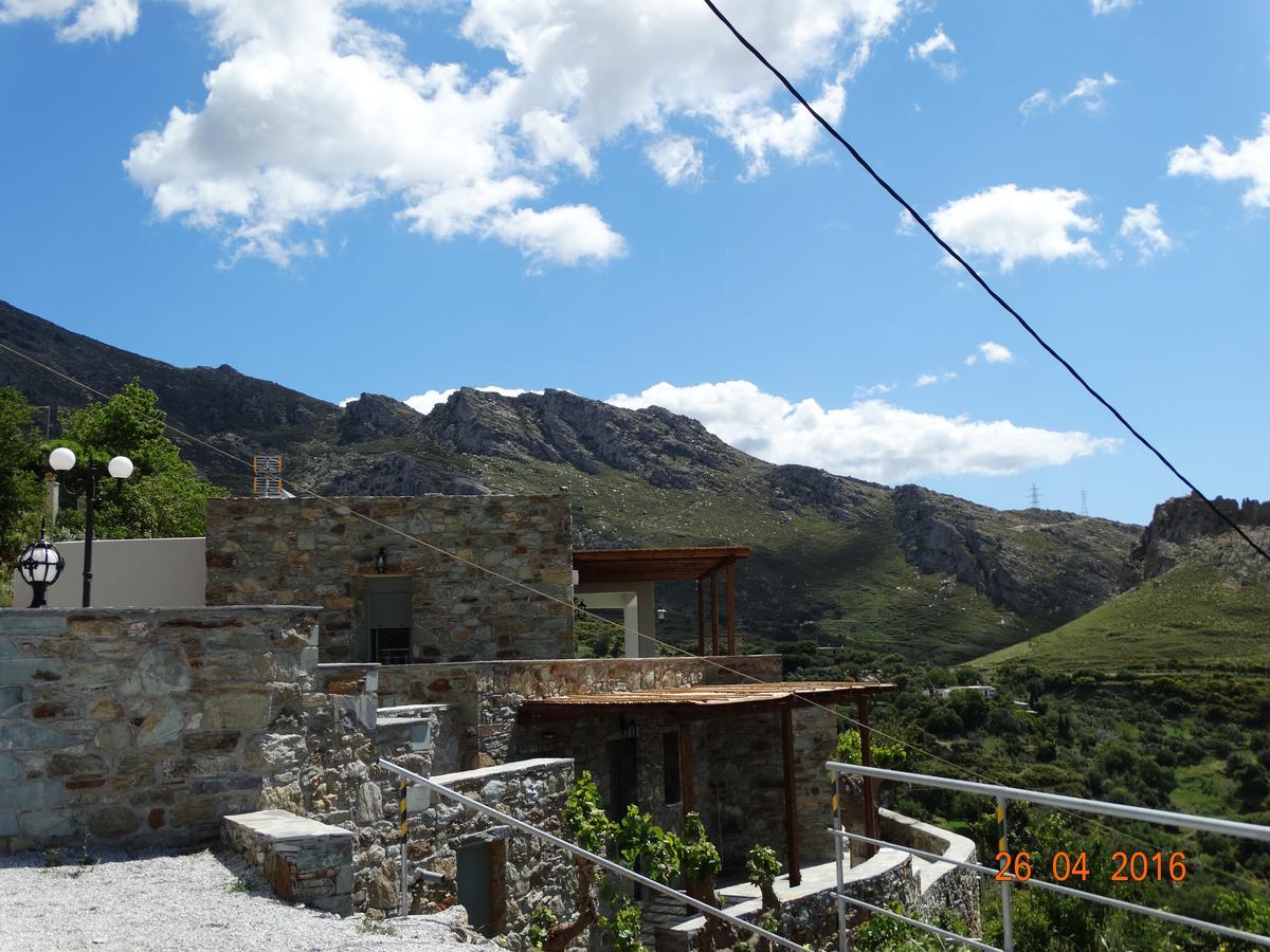 Balkonikarystos Apartment ภายนอก รูปภาพ